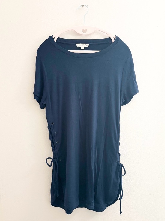 Wishlist Tops - 5/$15 🩷 Wishlist Navy Short-Sleeve Tunic with Side Lace-Up